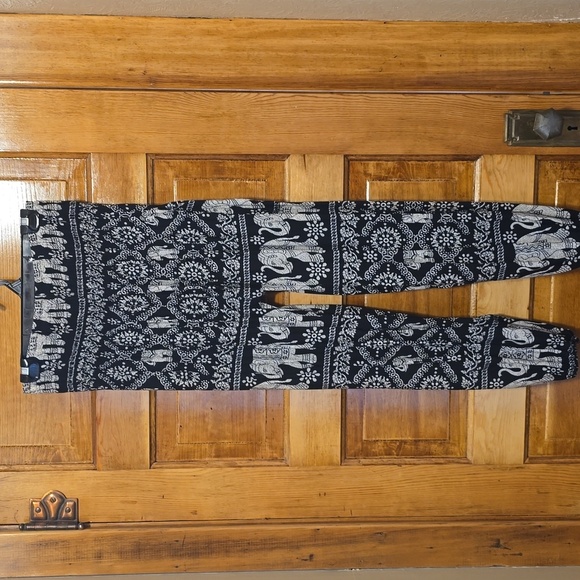 Pants - BOHO Elephant print harem pants
